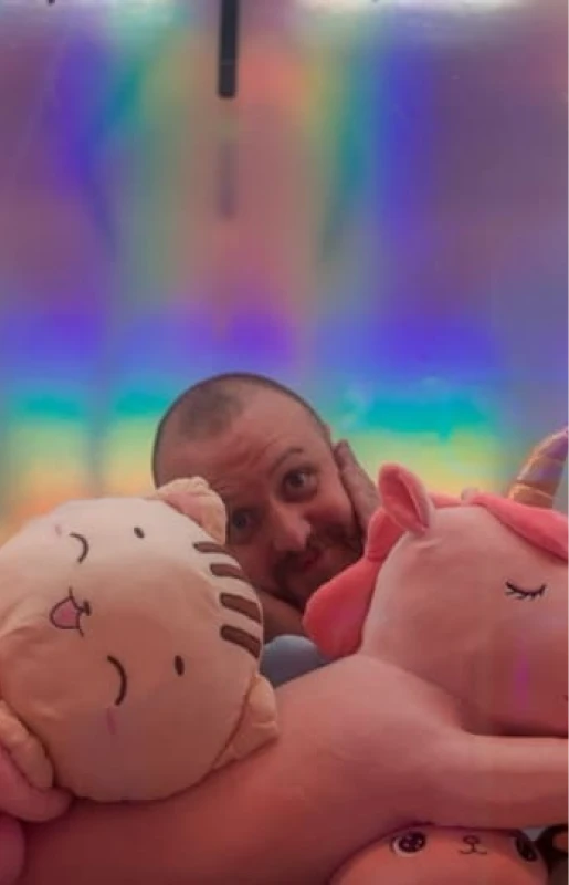 Rémy et ses peluches